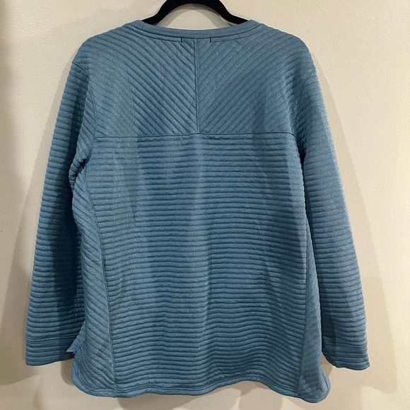 L.L.Bean Women's Blue Sweatshirt. Size Large - Picture 6 of 6